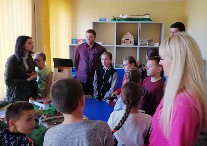 Учні 5-Г класі у STEM-центрі